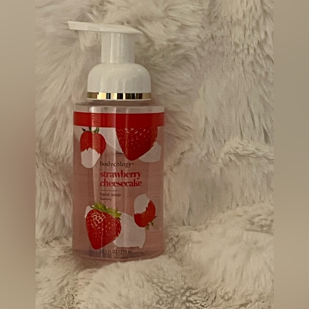 Strawberry Cheesecake Hand Soap - Pink